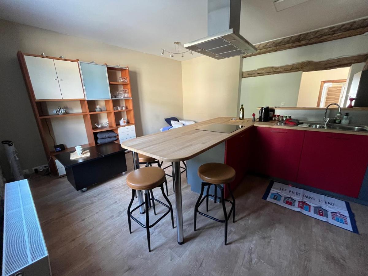 Aux Loups Blancs - Appartement Намюр Екстериор снимка